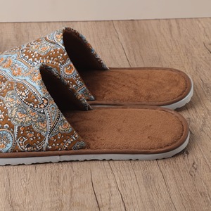 Chaussons d'hôtel jetables écologiques en lin vintage, biodégradables, recyclables, lavables, doux et portables pour Airbnb et complexes hôteliers - Product Image 3