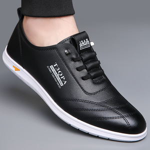 Zapatos de Cuero para Hombre T30PA, Negros, Suela Suave, Transpirables, Mocasines Casuales, Zapatos de Conducir a la Moda, Estilo Juvenil - Product Image 1