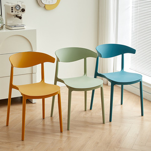เก้าอี้พลาสติกสไตล์มินิมอลทันสมัยพร้อมพนักพิง 74x48x45 ซม. เก้าอี้ทานข้าวโพลีโพรพิลีน ดีไซน์รูปทรงแตร - Product Image 4