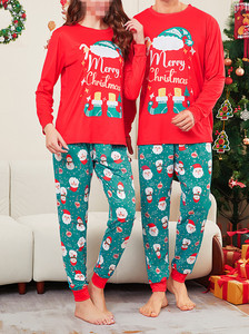 Vente en gros Chapeau de Noël Pyjama Grenouillère pour bébé Combinaison Vêtements de détente d'hiver Pyjamas en polyester Ensembles de pyjamas de Noël assortis pour la famille - Product Image 2
