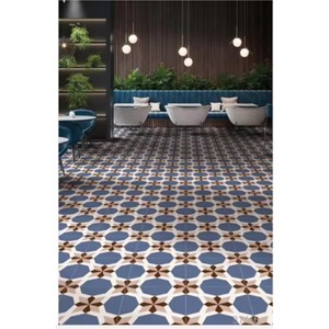 Achetez des carreaux de céramique marocains émaillés 300x300mm, carreaux décoratifs pour sols et murs, pour une utilisation intérieure dans les écoles et les villas - Product Image 1
