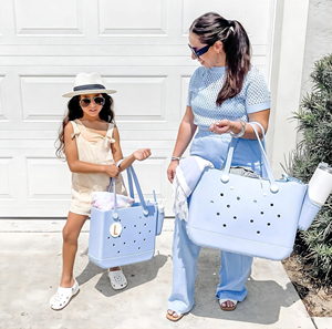 Bolso de Playa Pequeño Impermeable de EVA, Estilo Bolso, Estructurado, con Aspecto de Silicona, Mini Bolso de Mano para <span class=keywords><strong>Viajes</strong></span> de Verano y Playa - Product Image 2