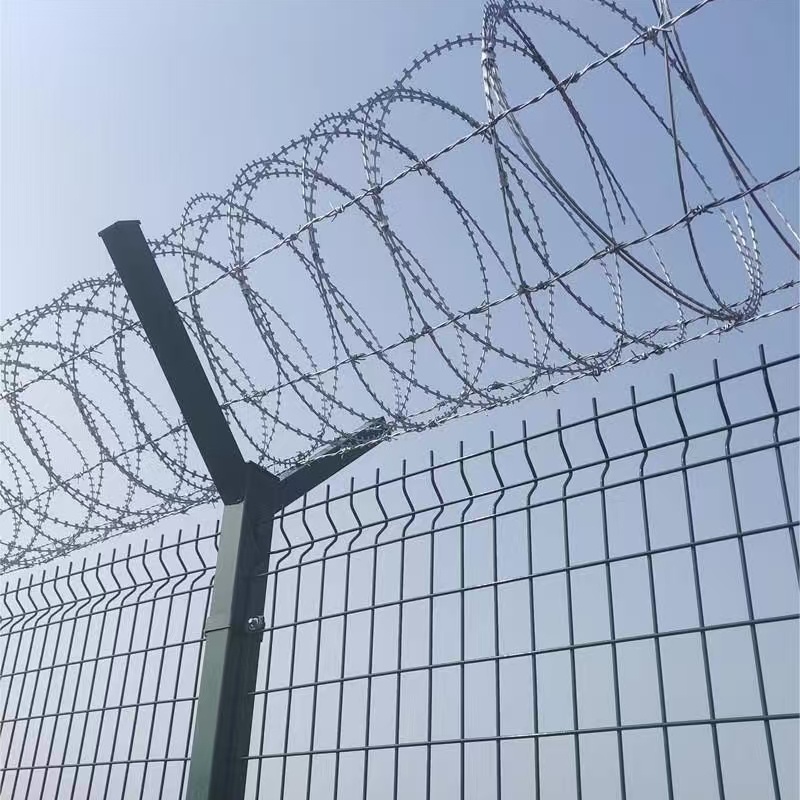 Устойчивое к атмосферным воздействиям, бритвенный забор, горячеоцинкованные лезвия из нержавеющей стали для строительных площадок