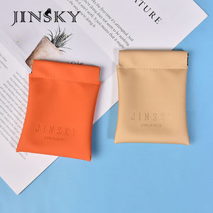 JINSKY Sac de rangement pour bijoux de luxe en cuir PU avec ouverture par joint métallique Vente en gros Emballage de bijoux Pochette Accepter le logo personnalisé 100pcs - Product Image 3