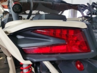 YongJin gauche et droite feu arrière feu arrière couvercle lunette 705010686 pour les modèles Can Am X3 Maverick
