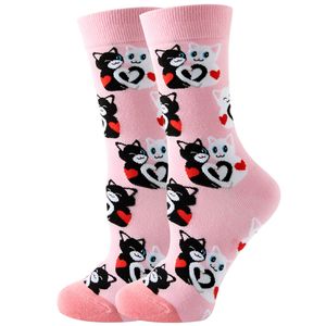 Chaussettes fantaisie amusantes et mignonnes en gros, motifs animaux et aliments, personnalisées, colorées, en coton, OEM, unisexes, confortables et joyeuses - Product Image 3