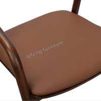 Nouveau produit Chaise de café en bois avec cadre en bois couleur noyer avec siège en cuir Extérieur Intérieur Restaurant en bois Chaise de salle à manger NEVA