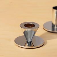 Porte-bougie conique inversé en alliage d'aluminium et de fer, finition argent brillant miroir, pour bougie simple, idéal pour table à manger et décoration intérieure