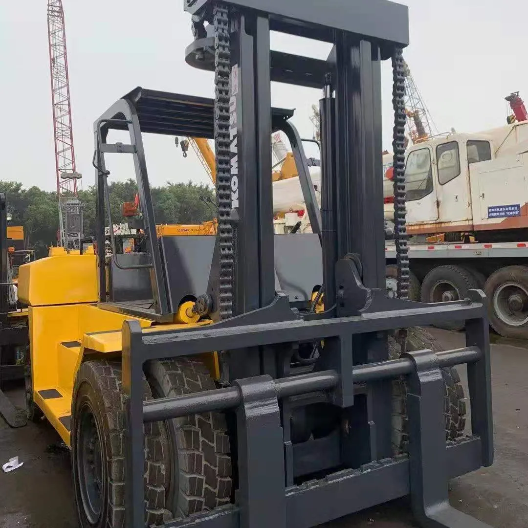 Sử dụng xe nâng KOMATSU 16ton 30ton xe tải DIESEL xe nâng nhỏ để nâng Nhật Bản xe nâng Nhật Bản sơn gốc