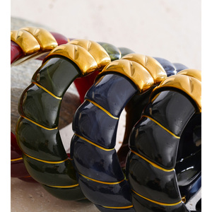 Jinyou 1024 Nhà Máy Giá Cổ Điển Acrylic Đa Màu Sắc Bangle Thép Không Gỉ Vàng Mạ Mở Kết thúc Vòng Đeo Tay Bangle - Product Image 5