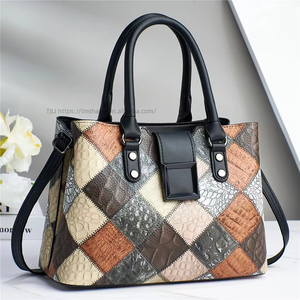 Hot Sale PU Leather Fashion <b>Handbag</b> Shoulder Messenger Bag Ladies Middle-aged Mother <b>Chains</b> Cover Polyester Tanjing - Product Image 3