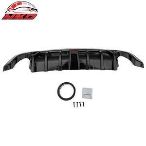 Protector de Parachoques Trasero para Infiniti Q50 2018-2024, Negro Brillante, Difusor de Luz de Freno LED, Accesorios para Automóviles de Polipropileno - Product Image 4