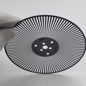 Maßgefertigte Schwarz Beschichtete Edelstahl-Codierungsplatte Präzisionsbearbeitung Chemische Erosion für Fertigungsdienstleistungen YAODAFA - Product Image 2