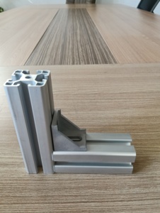 Profilo industriale alluminio acciaio pressofuso 90 gradi staffa triangolo ad angolo retto fisso collegamento codice 30 <span class=keywords><strong>40</strong></span> 45 - Product Image 6