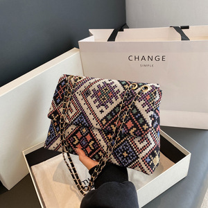 Bolso Bandolera de Lona con Cadena para Mujer, Estilo Bohemio, de Alta Calidad, Venta al Por Mayor - Product Image 1