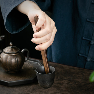 Juego de Seis Herramientas para la Ceremonia del Té de Ébano: Cuchara, Cepillo, Cuchillo, Utensilios para Preparar el Té, Hechos a Mano, Origen Dehua - Product Image 3