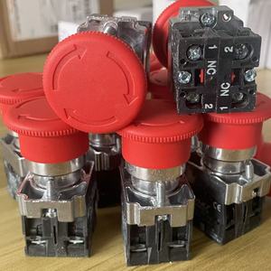 10A 1NC 2NC 1NO1NC Asansör 22mm IP65 Su Geçirmez Kilitlemeli Kırmızı İşaretli Mantar Acil Durdurma Butonu Elektrikli Makine Anahtarı - Product Image 2