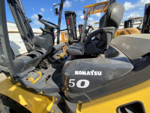 Montacargas Komatsu Fd50 con Rendimiento Preferible, Komatsu Fd50 Fd30 Usado en Venta en China, Motor Diésel Original - Product Image 4
