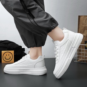 <span class=keywords><strong>Scarpe</strong></span> da uomo primavera estate <span class=keywords><strong>in</strong></span> Mesh traspirante Sneakers sportive Casual alla moda alla moda leggere con suola spessa - Product Image 4
