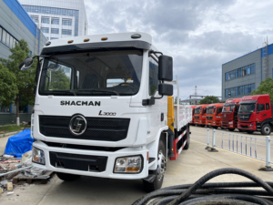 Camion de fret Shacman L3000 4x2 avec grue à flèche rigide, véhicule de transport de matériaux hydraulique auto-chargeur, à vendre - Product Image 4
