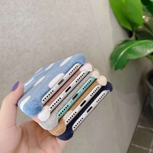 <span class=keywords><strong>Coque</strong></span> de téléphone en peluche duveteuse de dessin animé 3D <span class=keywords><strong>pour</strong></span> Alcatal <span class=keywords><strong>pour</strong></span> <span class=keywords><strong>Wiko</strong></span> <span class=keywords><strong>pour</strong></span> Blu <span class=keywords><strong>pour</strong></span> Iphone - Product Image 4