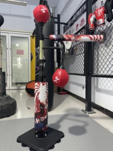 Ensemble de boxe vertical réglable <span class=keywords><strong>avec</strong></span> balle de frappe <span class=keywords><strong>avec</strong></span> <span class=keywords><strong>gants</strong></span> de boxe pour l'entraînement - Product Image 4