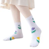 Vente en gros de chaussettes esthétiques en coton à motifs floraux printaniers pour femmes