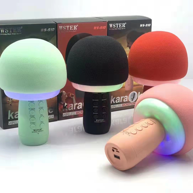 Karaoke Wireless Microphone Handheld Speaker Karaoke Machine with Night Lamp Kids Toy Condenser Microphone