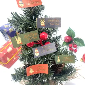 في العبوة ، ملصقات ختم شجرة عيد الميلاد الغزلان الكلاسيكية للزينة