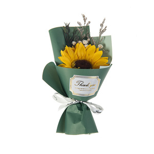 Mini Buquê de Rosas de Sabão e Girassóis Preservados com Gypsophila, Flor Eterna Embalada para Presente, Atacado - Product Image 5