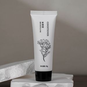 Marque privée Ensemble d'équipements biodégradables pour les invités Cosmétiques d'hôtel Shampooing Après-shampoing Gel douche en bouteille et en tube - Product Image 6