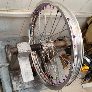 Ensemble de roues Supermoto en alliage d'aluminium de <span class=keywords><strong>17</strong></span> <span class=keywords><strong>pouces</strong></span> pour Yamaha YZ Honda CRF KTM HUSQVARNA <span class=keywords><strong>Supermotard</strong></span> - Product Image 6