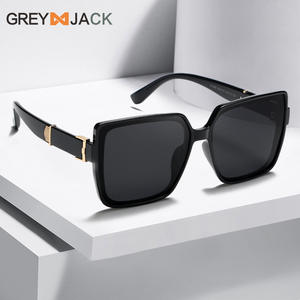 Gafas de Sol Cuadradas Extra Grandes Grises para Mujer, Protección UV400, Polarizadas, Marco TR90, Lentes TAC, Moda, Viajes, Conducción, Fiestas - Product Image 4