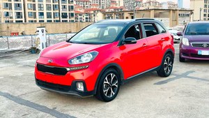 SUV compact d'occasion : Kia KX3 2015, 1.6L, 2 roues motrices, finition DLX, style accrocheur, faible consommation, <span class=keywords><strong>voiture</strong></span> idéale pour les aventures en ville - Product Image 2