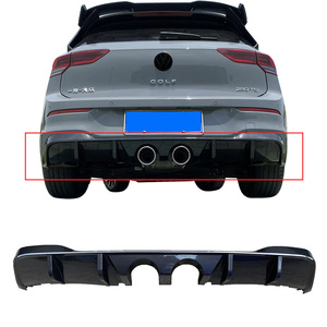 Accesorios exteriores de coche difusor de parachoques trasero Spoiler labio con luz de freno Led para Volkswagen <span class=keywords><strong>VW</strong></span> <span class=keywords><strong>Golf</strong></span> MK8/<span class=keywords><strong>Rline</strong></span>/GTI - Product Image 1