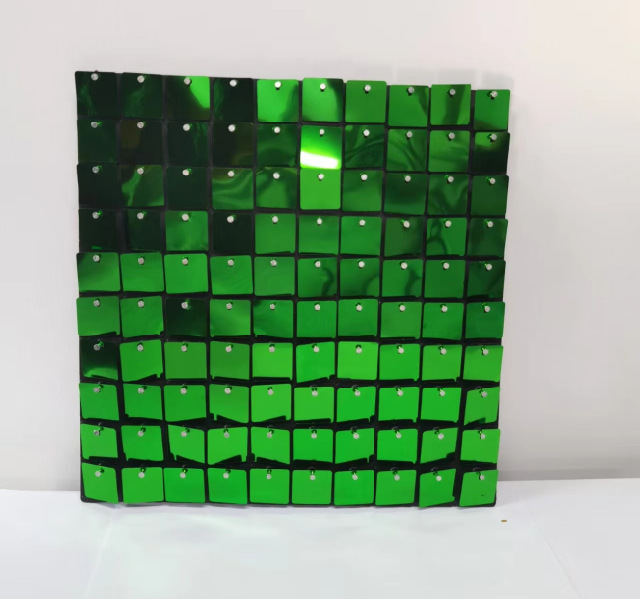 Square mirror green