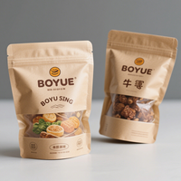 Sac d'emballage de pochette debout en papier kraft de qualité alimentaire imprimé sur mesure avec encoche de déchirure pour maïs soufflé aux chips