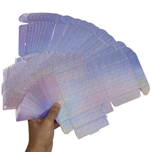 Mini <span class=keywords><strong>caja</strong></span> de papel holográfica con purpurina Lila Violeta brillante para joyería, pulsera, embalaje de venta - Product Image 2