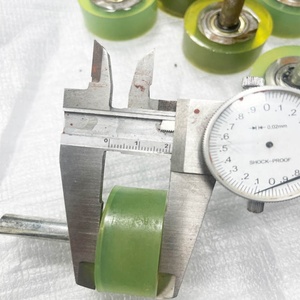 Con Lăn Polyurethane Với Vòng Bi Con Lăn Urethane Sản Phẩm <span class=keywords><strong>PU</strong></span> - Product Image 3