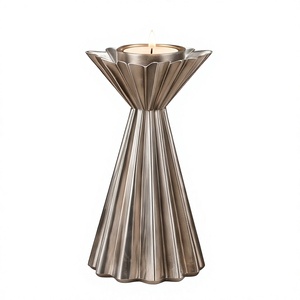 Minimalist Silver Metal Candle Holder Modern Fluted <b>Fan</b> Design Pillar <b>Stand</b> Nordic Style Home Interior Decoration Wholesale Item - Product Image 1