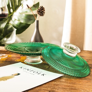Bandeja Base <span class=keywords><strong>de</strong></span> Cristal Soplado a Mano Personalizada con Diseño <span class=keywords><strong>de</strong></span> Cielo Estrellado y Borde Dorado, Diseño Moderno y Lujoso para Frutos Secos, Dulces y Uso en la Sala <span class=keywords><strong>de</strong></span> Estar - Product Image 4