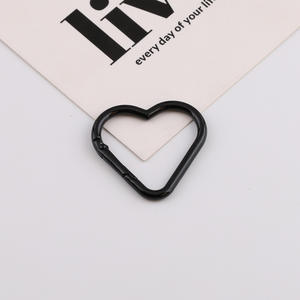 LLavero de <span class=keywords><strong>amor</strong></span> colorido con hebilla de resorte en forma de corazón para aleación de aluminio Rosa hebilla de Montañismo para accesorios de bolsa DIY - Product Image 5