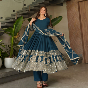 Conjunto de Sharara de Georgette Sintético Azul Bordado con Dupatta, Traje Tradicional Holgado para Mujer, Kurta y Pantalones para Fiesta o Boda - Product Image 1