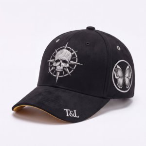 Gorra de béisbol de gamuza sintética común con logotipo personalizado al por mayor, 6 paneles, diamantes de imitación plateados de alta frecuencia, ajustable, a la moda, OEM ODM - Product Image 1