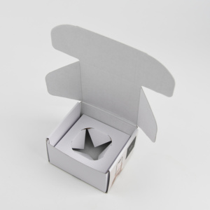 Sang trọng thân thiện với môi tái chế cứng mỹ phẩm Hộp quà tặng tùy chỉnh designmatte dập nổi điều trị khác nhau - Product Image 2