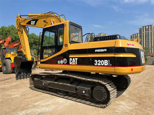 Excavadora Caterpillar 320B de 20 Toneladas, Alta Calidad, Pocas Horas de Uso, 97KW de Potencia para Motor 3116T, Caja de Cambios PLC y Bomba Usadas - Product Image 3