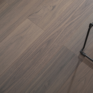 Plancher en bois massif AVANTIMORA RoHS multicouche, finition noyer noir lisse, qualité AB, durable, système de pose par clic, largeur 15 mm, pour escalier - Product Image 1