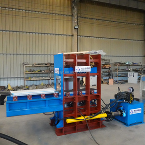 Presse de <span class=keywords><strong>vulcanisation</strong></span> de caoutchouc de type cadre à commande PLC avec dispositif de poussée et de traction - Product Image 2