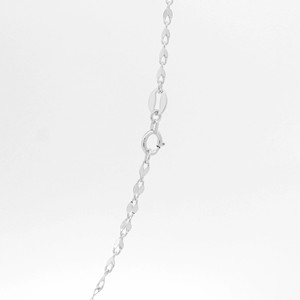 Delicado Collar con Colgante Fino en Forma de Labios Retorcidos, Platino Pt950 Blanco, Regalo Unisex, Joyería Minimalista de Platino - Product Image 3