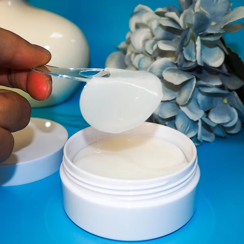 Masque pour les yeux blanc